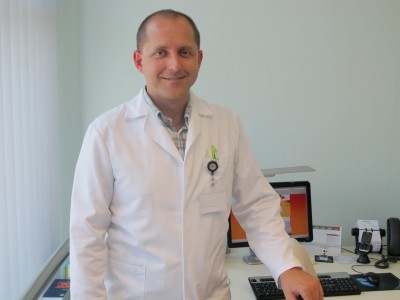 Primár MUDr. Radovan Piovarči - Očná klinika NeoVízia Bratislava